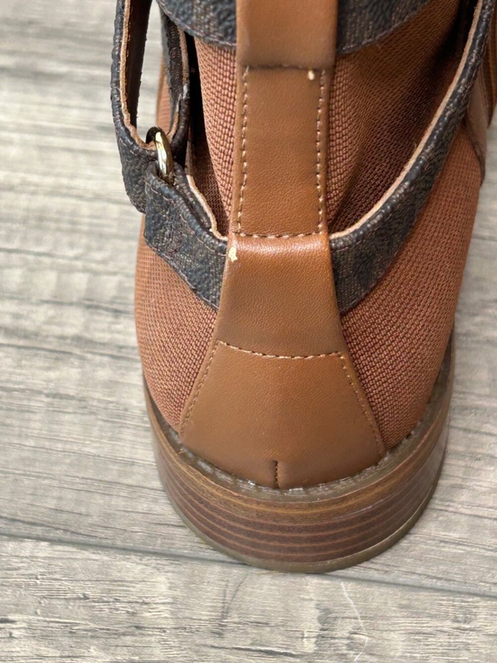 Michael Kors Brown Ankle Boots With Gold Logo Buckle Side Zipper & Faux Leather - Picture 13 of 16